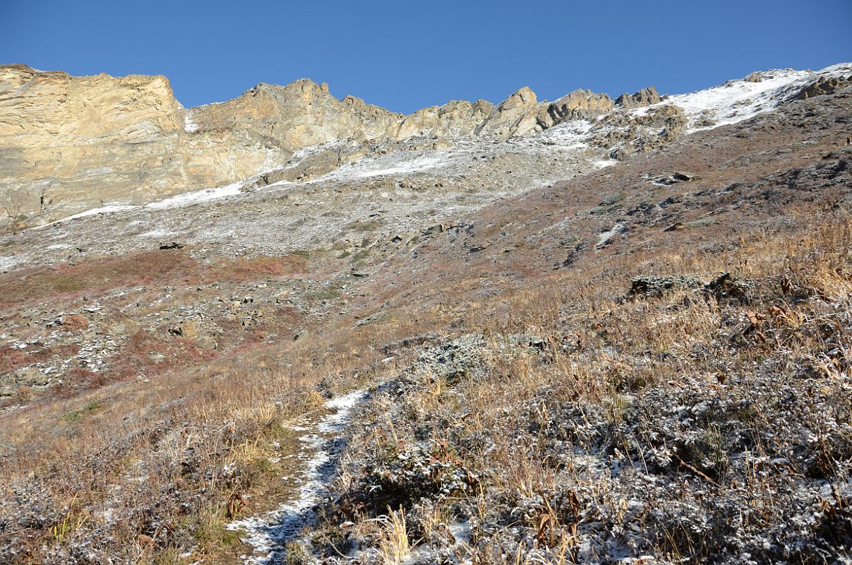 09 The Trail From Waterfall Camp Ascends Towards the Ridge On The Way To Chulu Far East Base Camp 